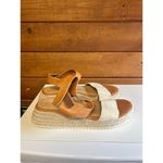 Olivia Miller  Sunrise Sunday Sandals Natural color Sz 9 NWOT Photo 1