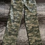 Universal Threads Womens sz2/26 Universal Thread camouflage straight leg jeans Photo 0