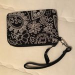 ThirtyOne Boutique Wristlet Photo 1