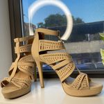 Apt. 9 Elegant Beige Strappy Women's Peep Toe Heels Photo 2
