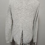 Coin 1804 Gray Split Back Leaf Print Shirttail Hem Sweater Size Medium Photo 4