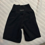 p'tula  Shorts Photo 0