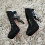 Zig Zag Velvet Heels Black Size undefined Photo 3