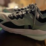 Fabletics Sneakers Photo 0