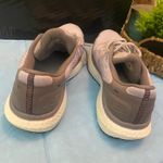 Saucony  Womens Triumph Purple Running Shoes Sneakers Size 9.5 .. Photo 2