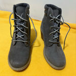 Timberland Women's color gray Boots with Gray Laces Photo 0