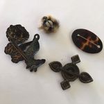 Lot Of 4 Variety Of Brooches Pins • Photo 3