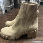 Steve Madden  Tan Suede Boots Photo 0