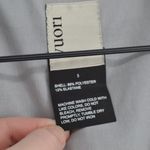 Vuori  Outdoor Trainer Shell Lightweight Windbreaker Running Jacket Light Gray S Photo 8