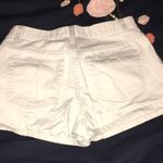 Gap Cute off white color shorts Photo 1