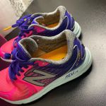 New Balance Women’s 1400v4 Sneakers Shoes Size 6 Photo 4