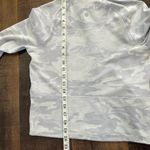 Lululemon  Pace Pursuit Long Sleeve White Camo Top Size 6 Photo 2