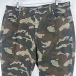 American Eagle  Super Stretch Camo Corduroy Pants Mom Jean High Rise Size 24 Photo 1