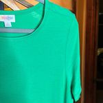 LuLaRoe NWT  Melissa Tunic Kelly Holly Green Holiday Size Large Photo 3