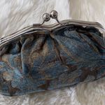 Apt. 9  Clutch Photo 0