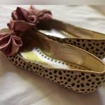 Libby Edelman Elegant Bow Ballet Flats in Tan and Pink Size 7.5 Photo 0