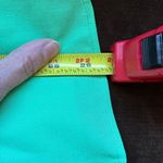 Foxcroft  Green Pearl Button Down Collard sleeves Blouse SZ 8  In Great Condition Photo 8