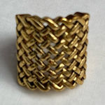 Vintage Gold Tone Woven Mesh Ring Brass Size 7 Photo 0