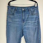 American Eagle  Curvy Super High Rise Jeggings Sz 12 SHORT Light Medium Wash Photo 4