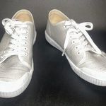 Spring Court Gray Silver Printed Linen G2 Low Photo 0