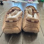UGG  Dakota Slipper Moccasin Tan‎ Woman’s Size 8 Photo 1