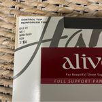 Hanes NEW Alive Pantyhose Full Support Control Top Style 810 Size C Barely Black Photo 1
