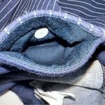 Lululemon Gather & Crow Crop in Inkwell with White Pinstriped Leggings - Size 6 Photo 9