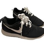 Nike  Rogue One. 7.5. Shoe laces are not original laces Photo 1