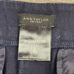 Ann Taylor  Factory Signature Capri Pants Navy Blue 0 Flat Front Stretch Photo 5