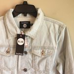 Boohoo NWT  size 6 denim jacket Photo 2