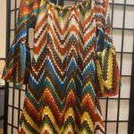 Lady’s Chevron top can be worn with leggings Multiple Size M Photo 3