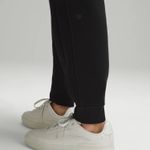 Lululemon High-Rise Scuba Joggers Full-Length Photo 2