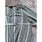 Verve Ami Blouse Tunic Top Gray White Long Sleeve Button Up V-Neck Size Large Photo 4