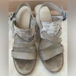 Johnston & Murphy  Kayla Multi Bleached Cork/Taupe Leather Heel Shoe; size 7.5 Photo 1