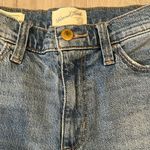 Universal Threads UNIVERSAL THREAD women's high rise vintage straight denim jean shorts 4R Photo 3