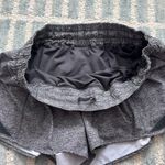 Lululemon  Hotty Hot 2.5" Shorts Photo 4