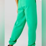 Alo Yoga NWOT Accolade Sweatpants Jogger Lettuce Green Size XXS Oversized Photo 2