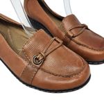 Clarks Leather Loafers Flats Comfort Shoes Brown Slip On Round Toe Size 8M Photo 3
