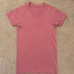 Lululemon Swiftly Tech Short Sleeve 2.0 Photo 0