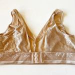 Wacoal  Beige Lace Bralette Size 38‎ Plunge Wide Strap V Neck Feminine Romantic Photo 1