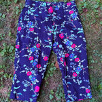 St John's Bay Floral Capri Pants Size 8 Navy Blue Red Blue Flowers‎ Photo 0