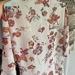 Wall Flower Floral cover up small Photo 2