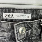 ZARA  high waisted boyfriend style jeans size 8 Photo 1