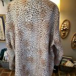 Alfred Dunner  reversible lightweight mandarin collar blazer in pink & tan print. Photo 7