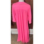 Vintage Neon Pink Nylon Robe Housecoat sz M Floral Embroidery Long MCM grandma Size M Photo 5