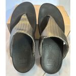 FitFlop  Women's Lulu Weave Flip-Flop 407-012, Silver US Size 9 Photo 4