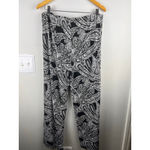 Chico's Size 3 Black White Paisley Pull-On Pants | Made in USA Stretch Comfort T Photo 4