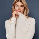 Summersalt  The Luxe Cashmere Blend Funnel Neck
Sweater Photo 1