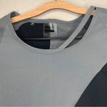 Gymshark Asymmetrical Color Block Crop Athletic Tee Shirt Size M Photo 2