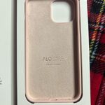 Light pink silicone phone case Photo 3